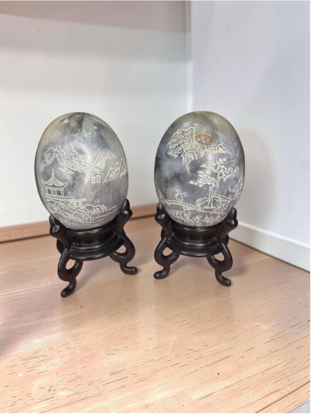 Vintage Hong Kong Faux Marble Egg Salt & Pepper Shakers|Asian Landscape Etching
